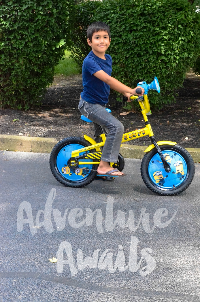 Minion bike store 12 inch